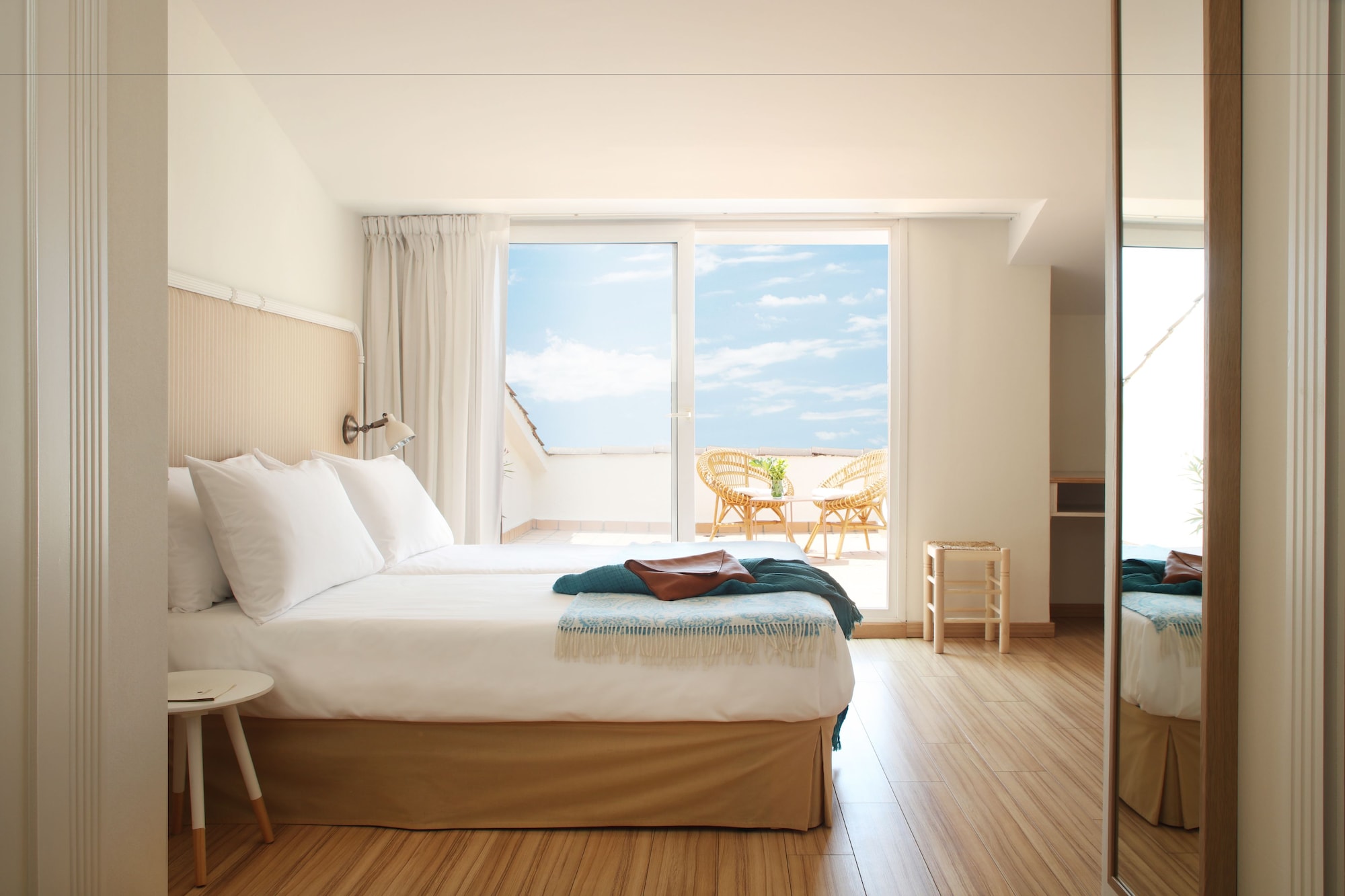 SUPERIOR, DOUBLE BED, TERRACE