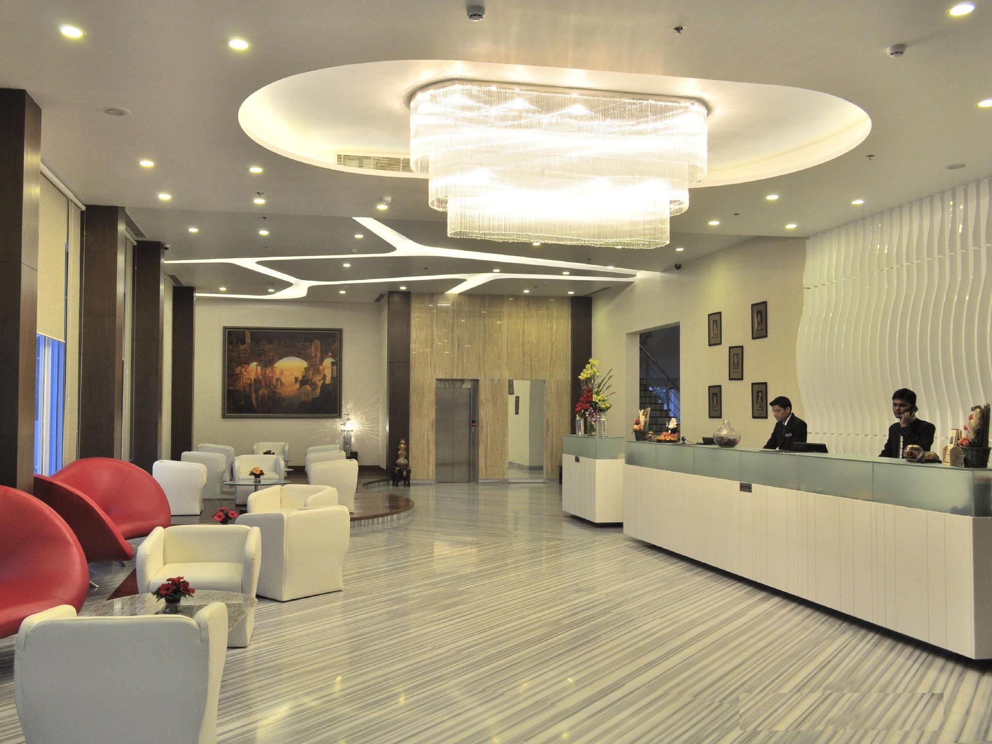 The Grand JBR 16/28