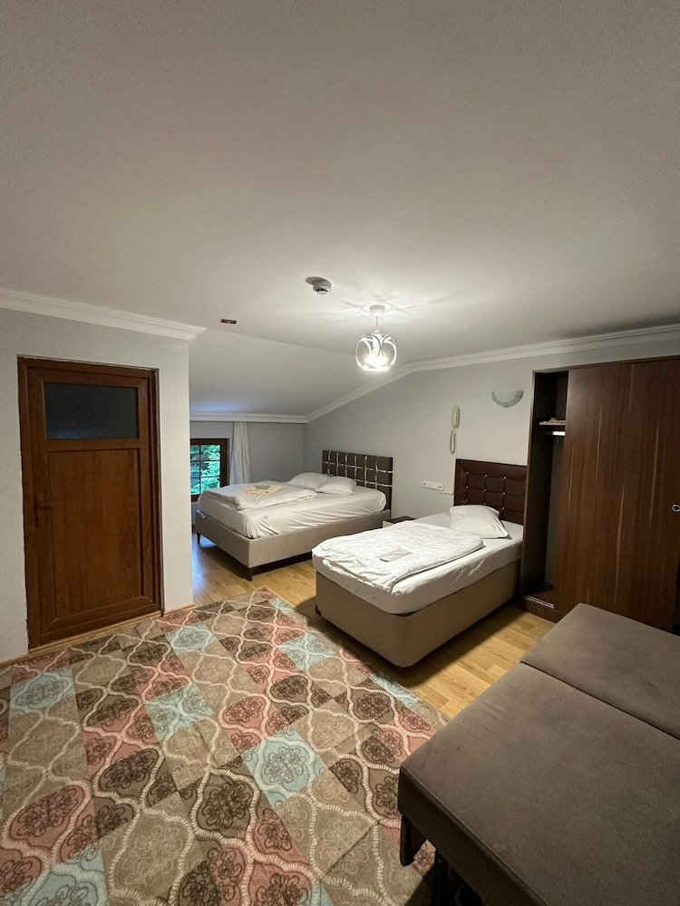 Cam Motel 15/40