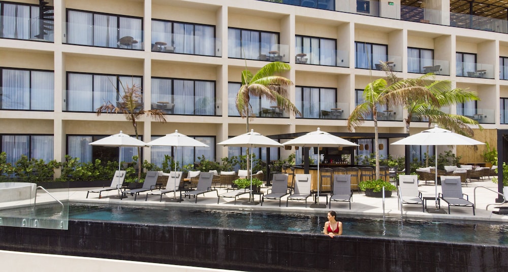 Hive Cancun in CANCUN