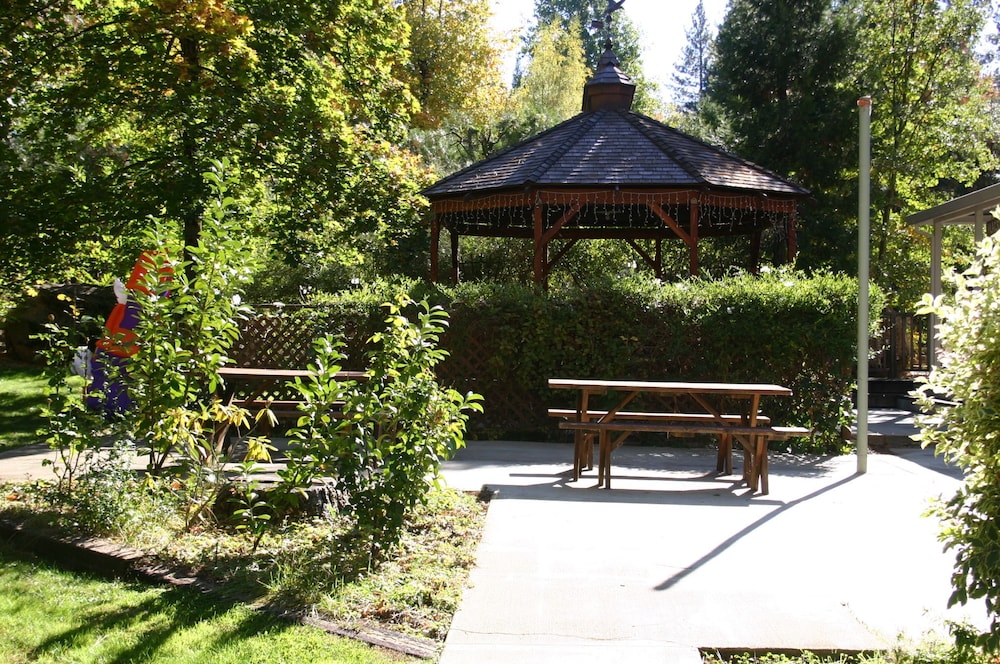 Nevada City Inn 5/44