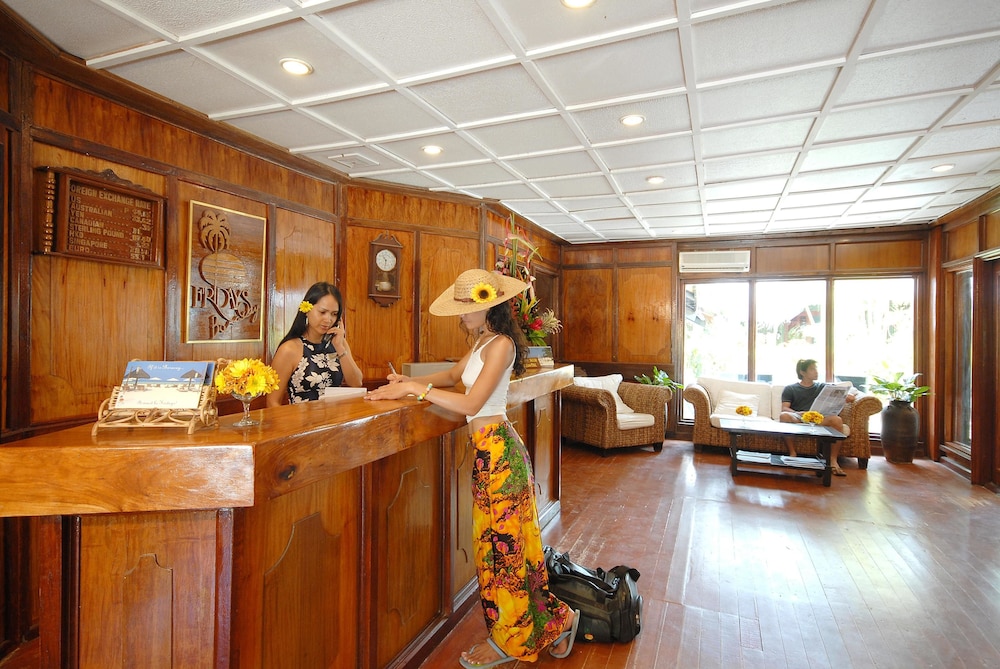 FRIDAYS BORACAY RESORT 6/50