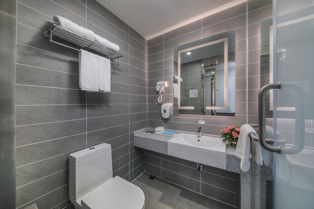 Holiday Inn Express Yantai Yeda 15/51