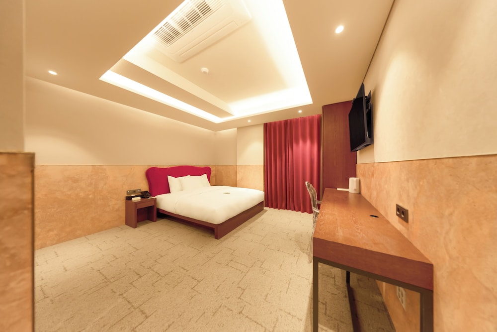 Capace Hotel 39/73