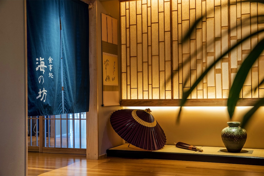 Umino Ryotei Okinawa Nakamasou 27/69