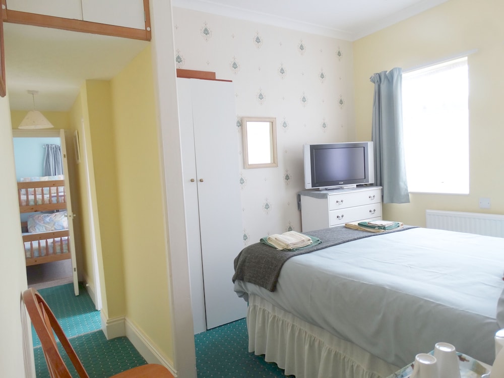Trinity Hotel - Guest house 17/50