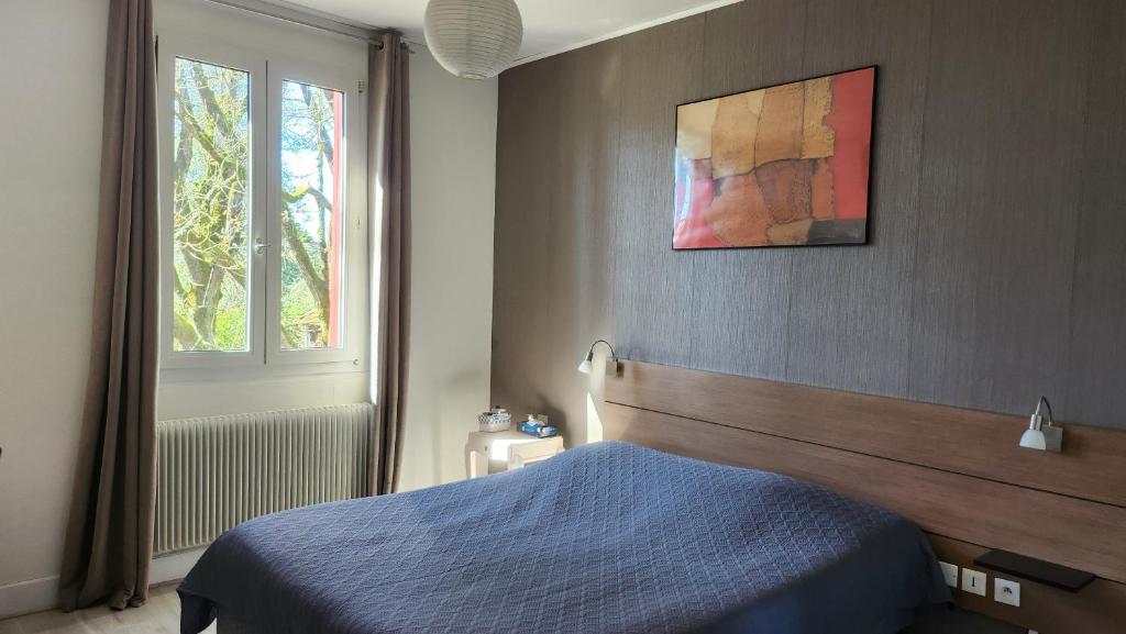 HOTEL AU COLOMBIER DU TOURON 22/23