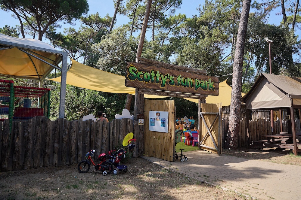 PARADU TUSCANY ECORESORT 77/86