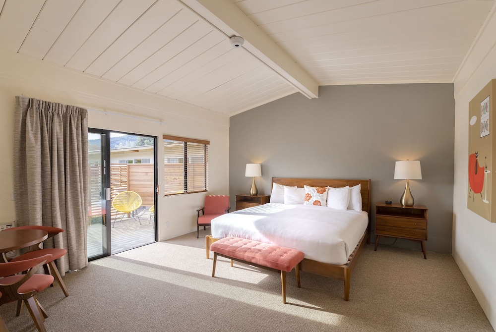 Contenta Inn 30/66