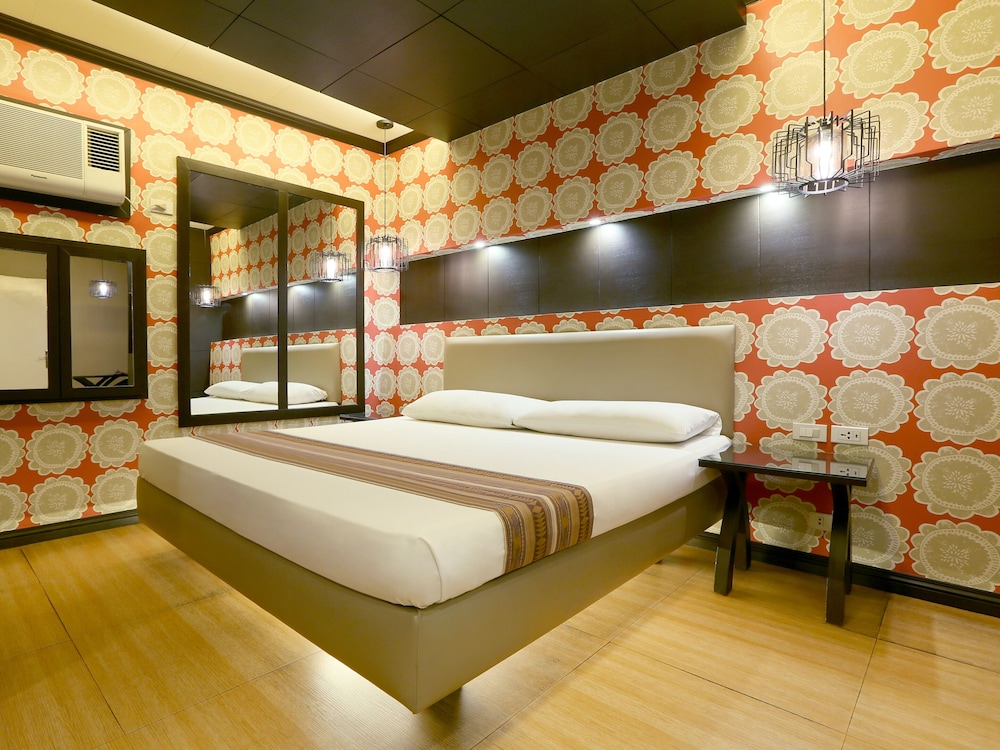 Hotel Ava Malate, Manila 7/63