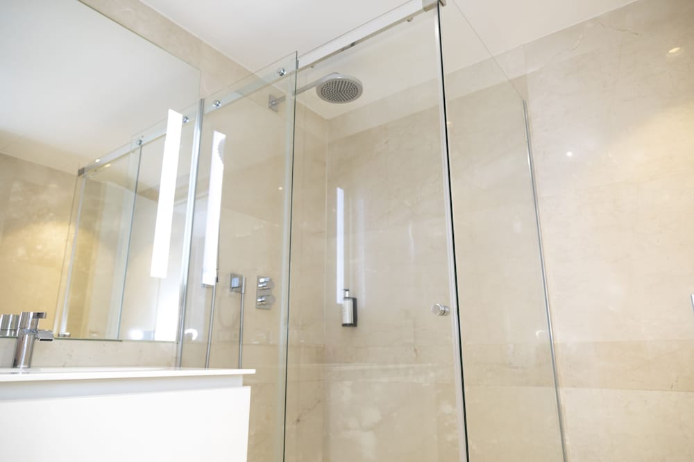 SmartRental Collection Gran Via Centric II 56/57