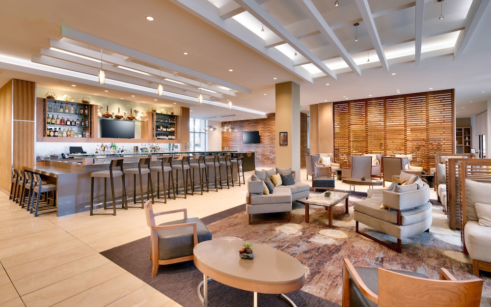 HYATT HOUSE AT ANAHEIM RESORT/CONVENTION CENTER 49/64