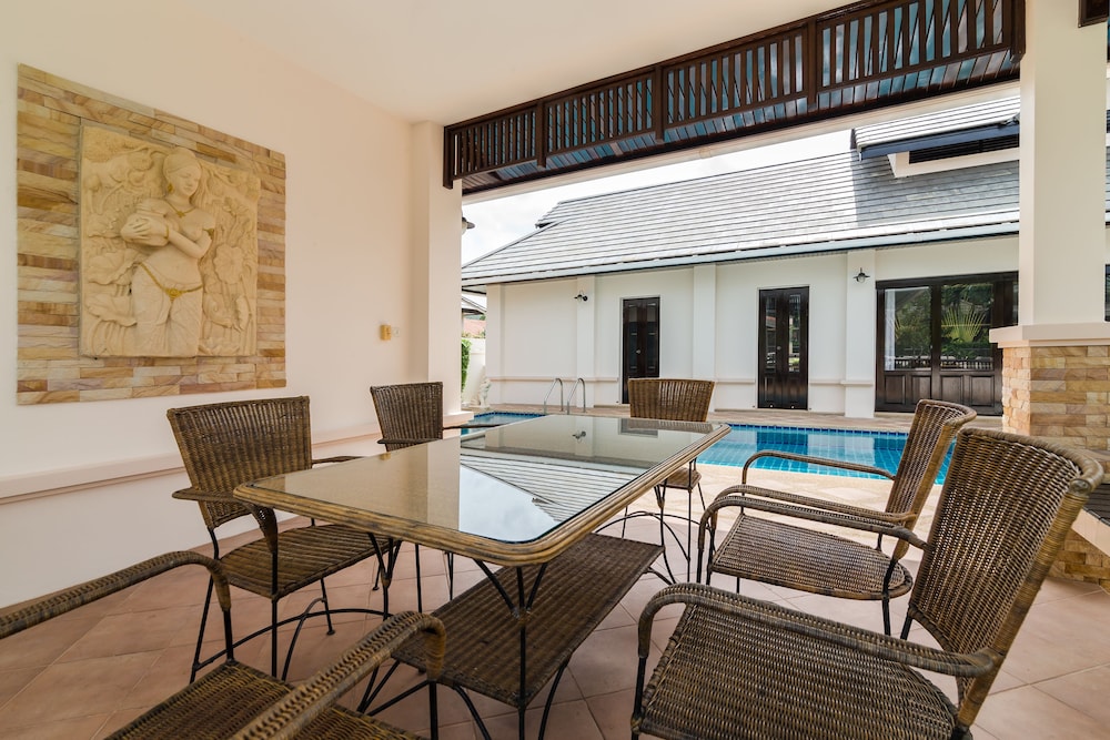 4 Bedroom Private Bali Style Villa Hh1 25/45
