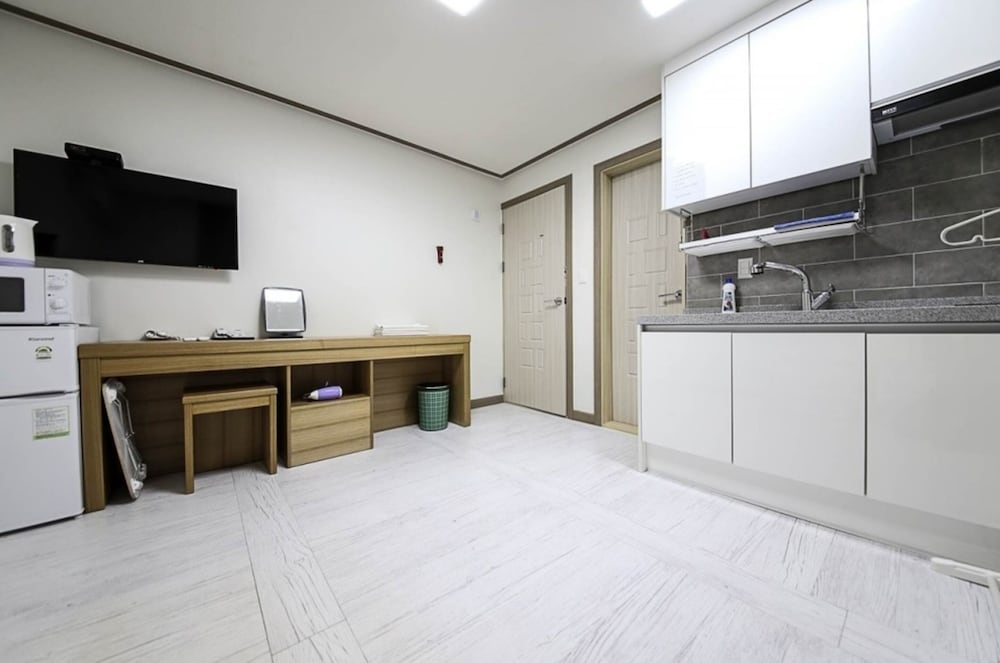 Daecheon 323 Condo 5/30