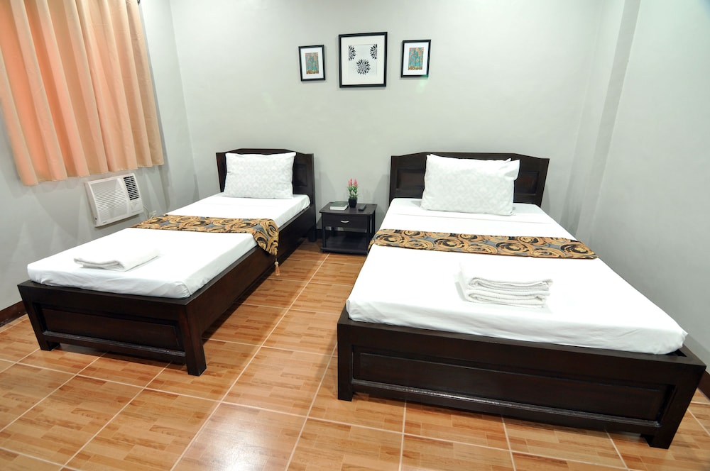 Harbour Gardens Tourist Inn 33/46