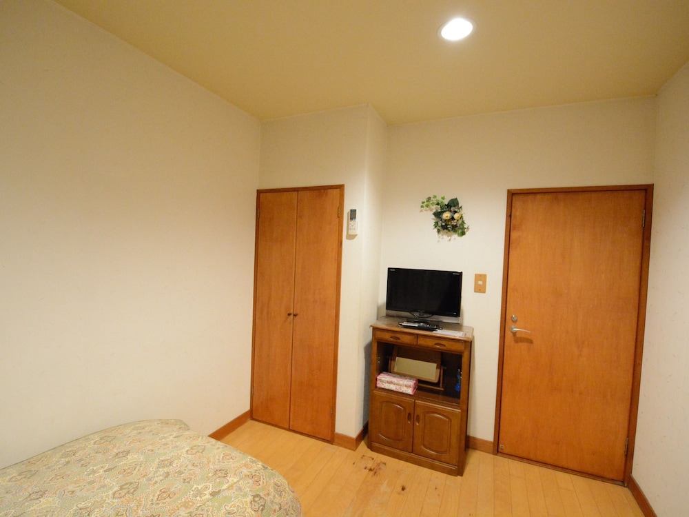 Pension Avenue 24/35