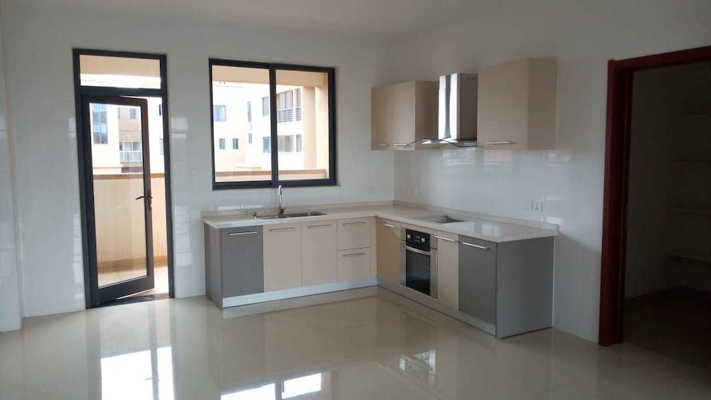 Kileleshwa Lux Condo 12/12