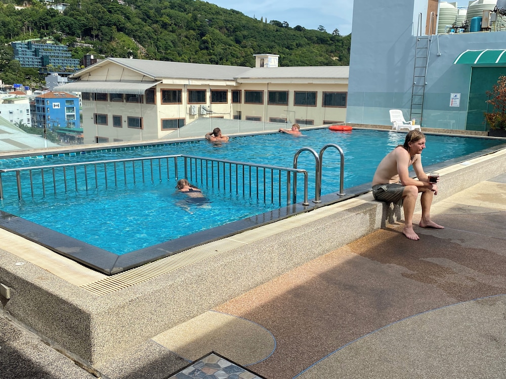 77 Patong Hotel & Spa 4/50