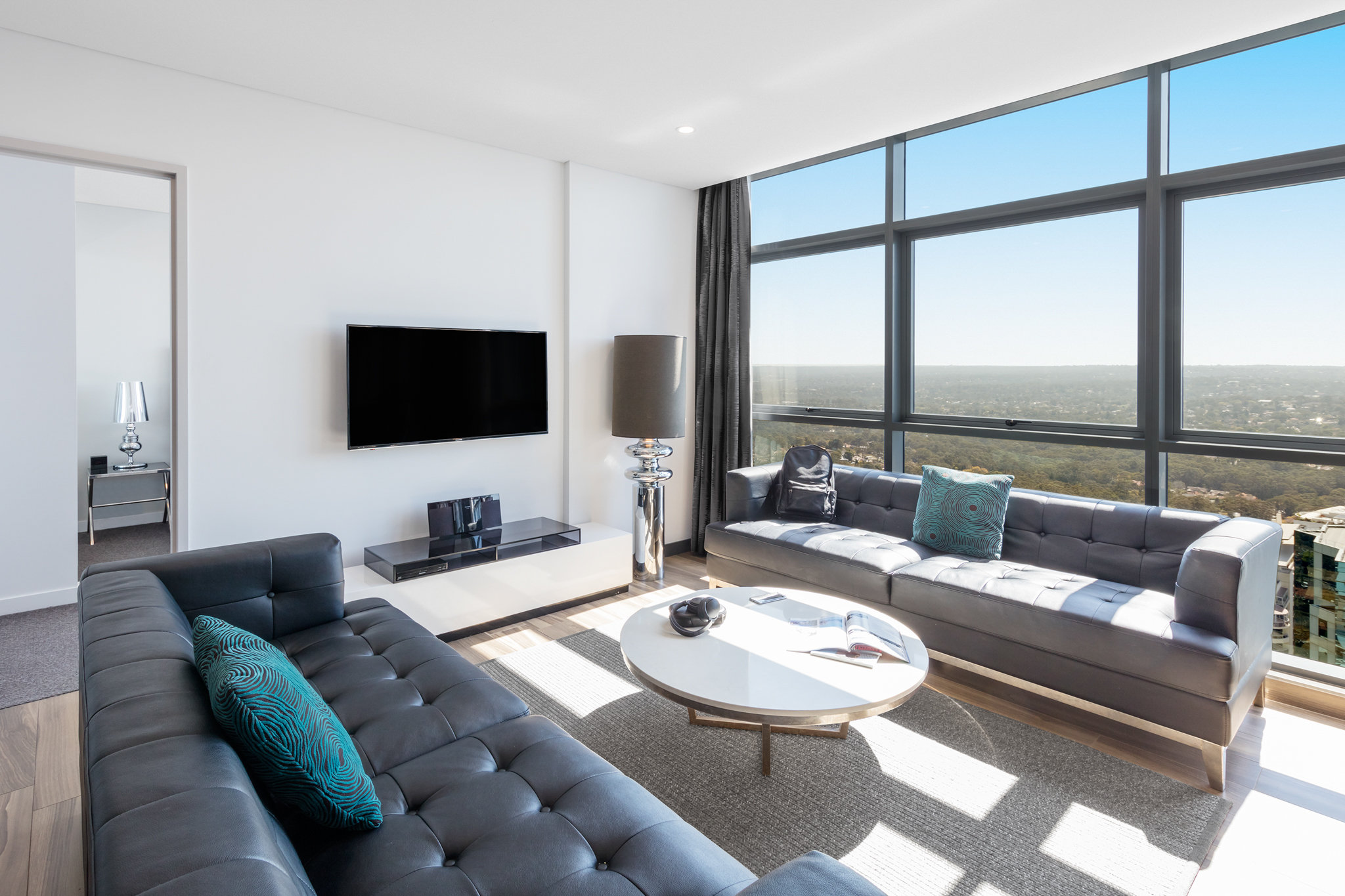 Meriton Suites Chatswood 18/21
