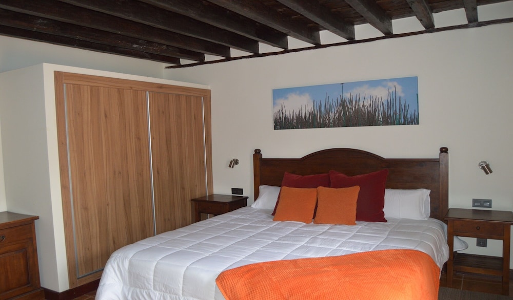 Casablanca Hotel Rural 8/65