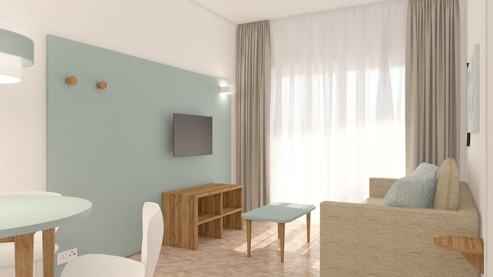 Pierre & Vacances Menorca Cala Blanes (ex Roc Cala D’en Blanes Beach Club Aparthotel) 30/69