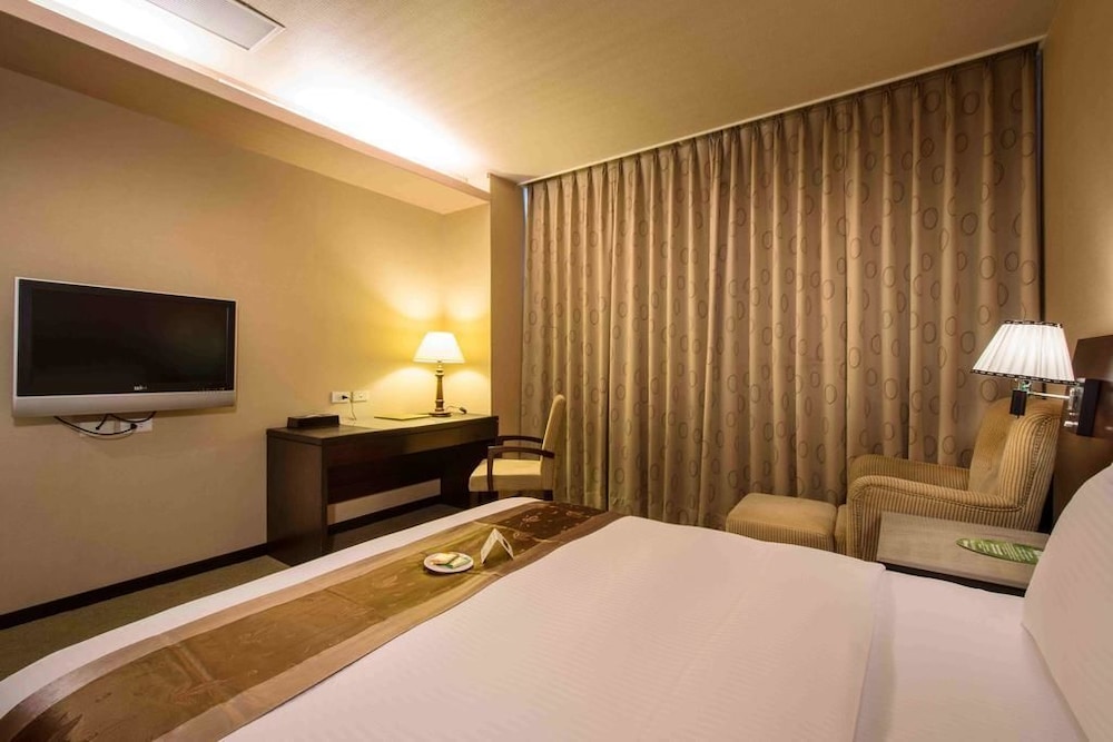 Ho Fong Business Stay 15/50