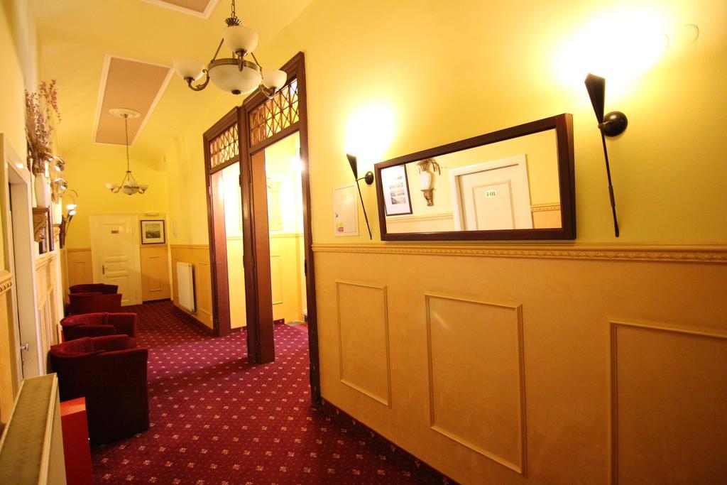 Old Prague Hotel 6/26