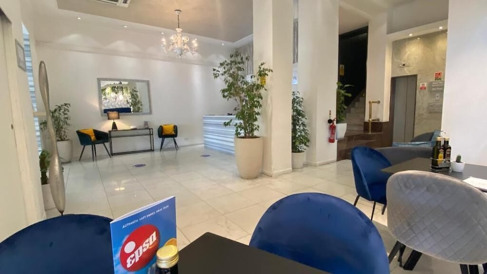 SLIEMA MARINA HOTEL 54/70