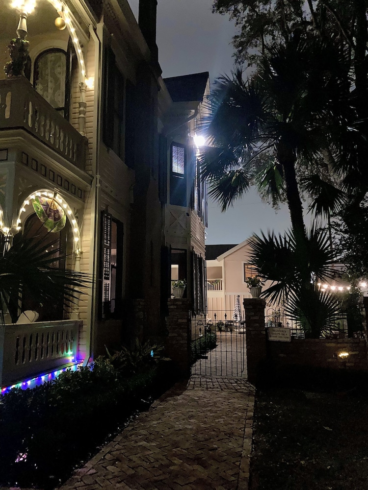 Coppersmith Inn Bed and Breakfast 3/50
