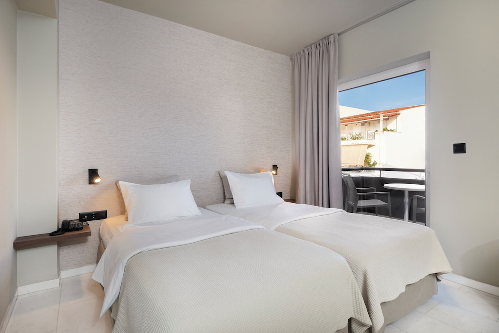 Nafpaktos Hotel 26/76