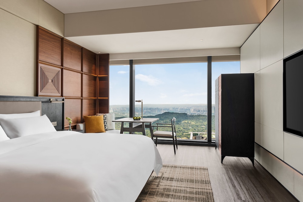 Shangri-La Nanning 18/48