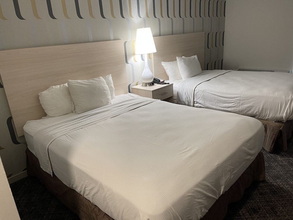 Woodwards White Mountain Resort, BW Signature Collection 9/32