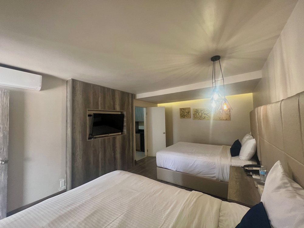 HOTEL FIESTA TIJUANA 15/52