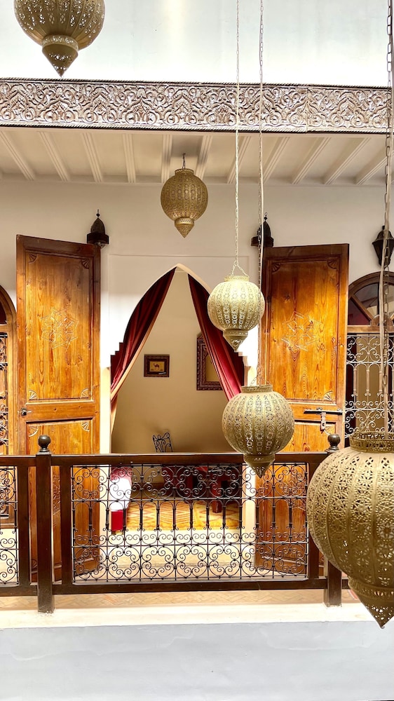 Riad Laora 1/80