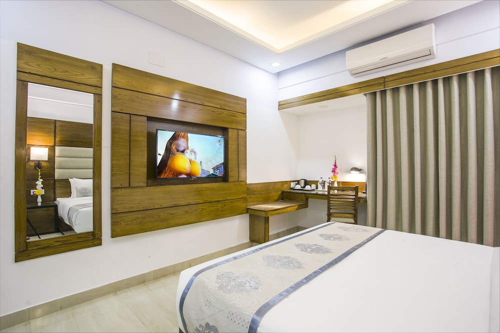 White Palace Hotel 29/61