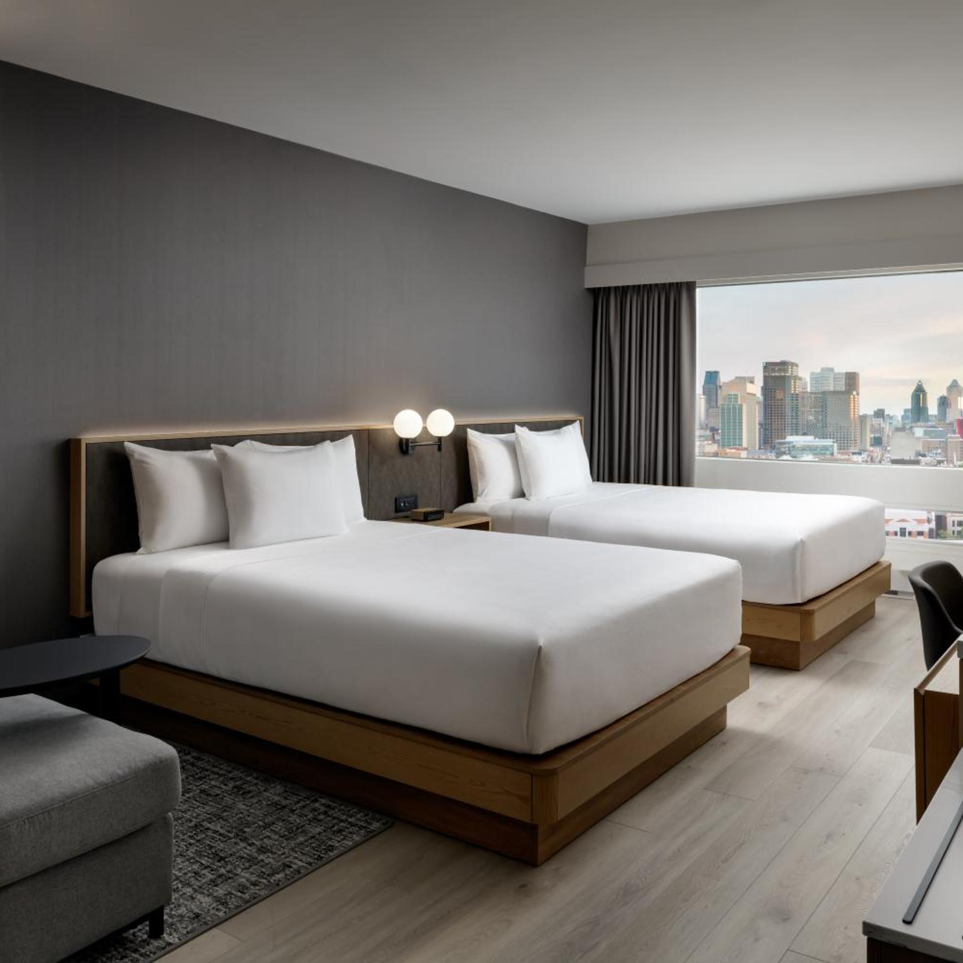 Room, 2 Queen Beds, with View