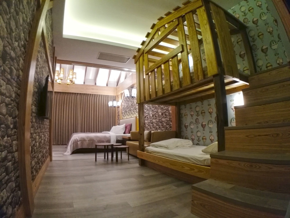 Songxiamotel 16/24