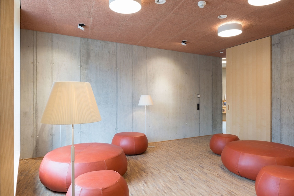 Saanen Gstaad Youth Hostel 9/41