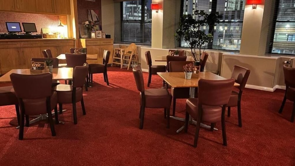 Britannia Inn Glasgow 45/62