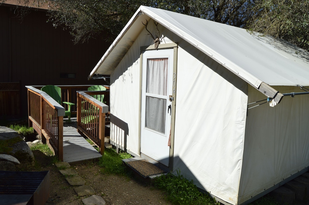 Indian Flat RV Park - Tent Cabins 12/58