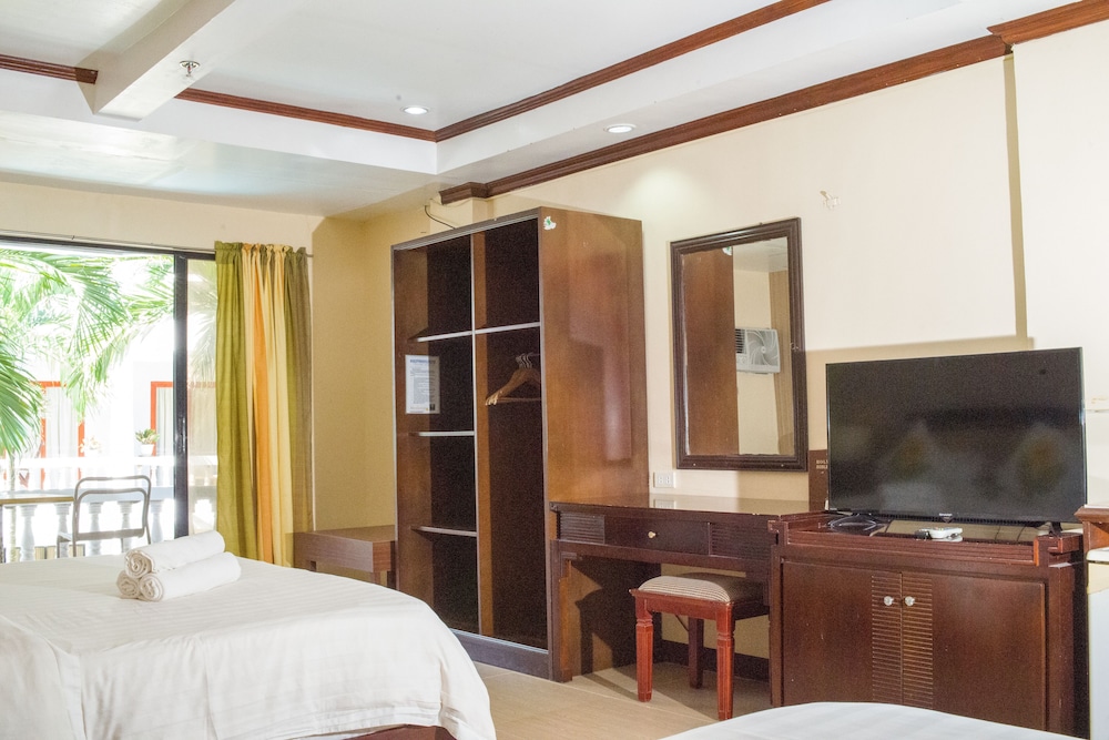 Boracay Peninsula Resort 14/38