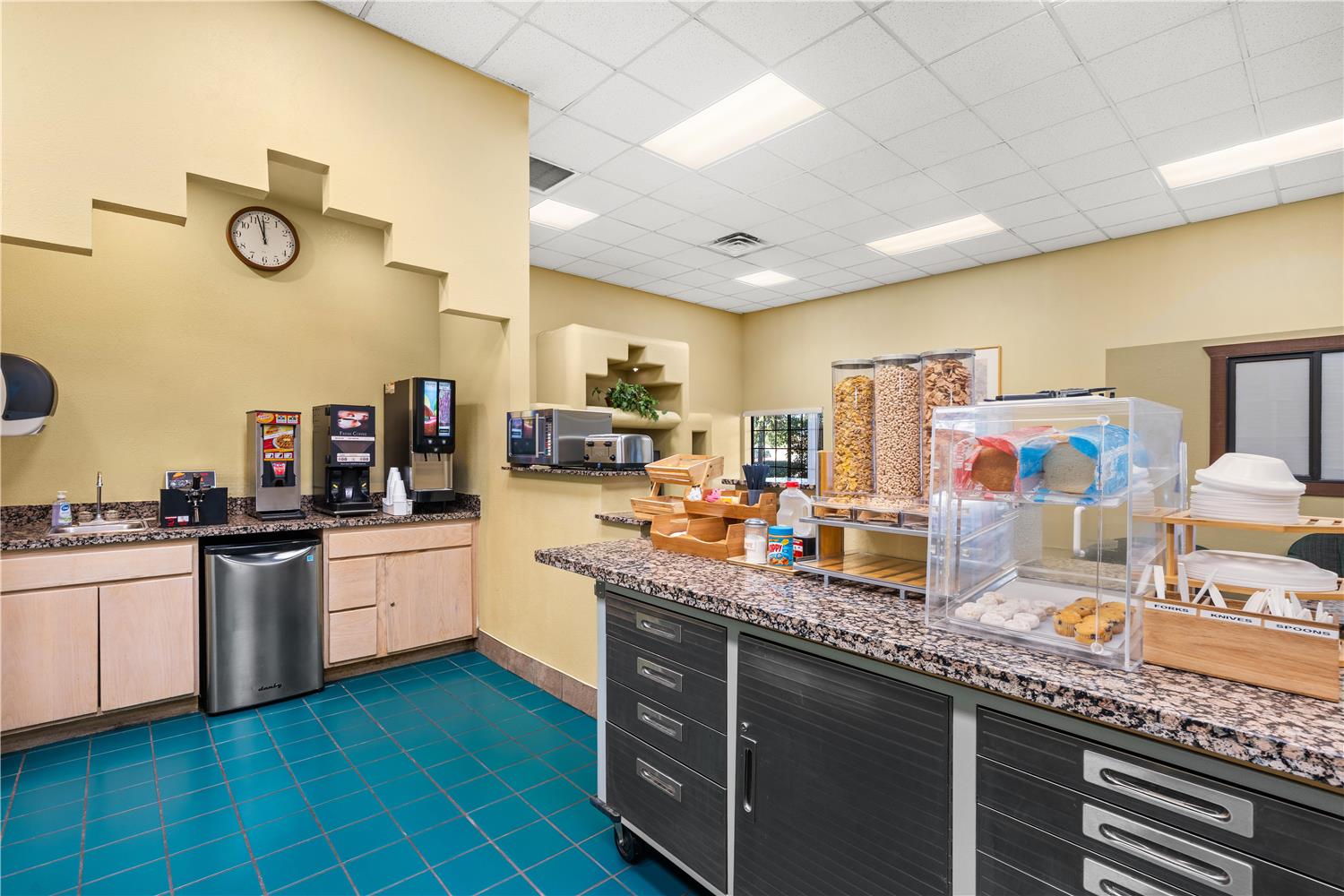 Americas Best Value Inn Prescott Valley 8/39
