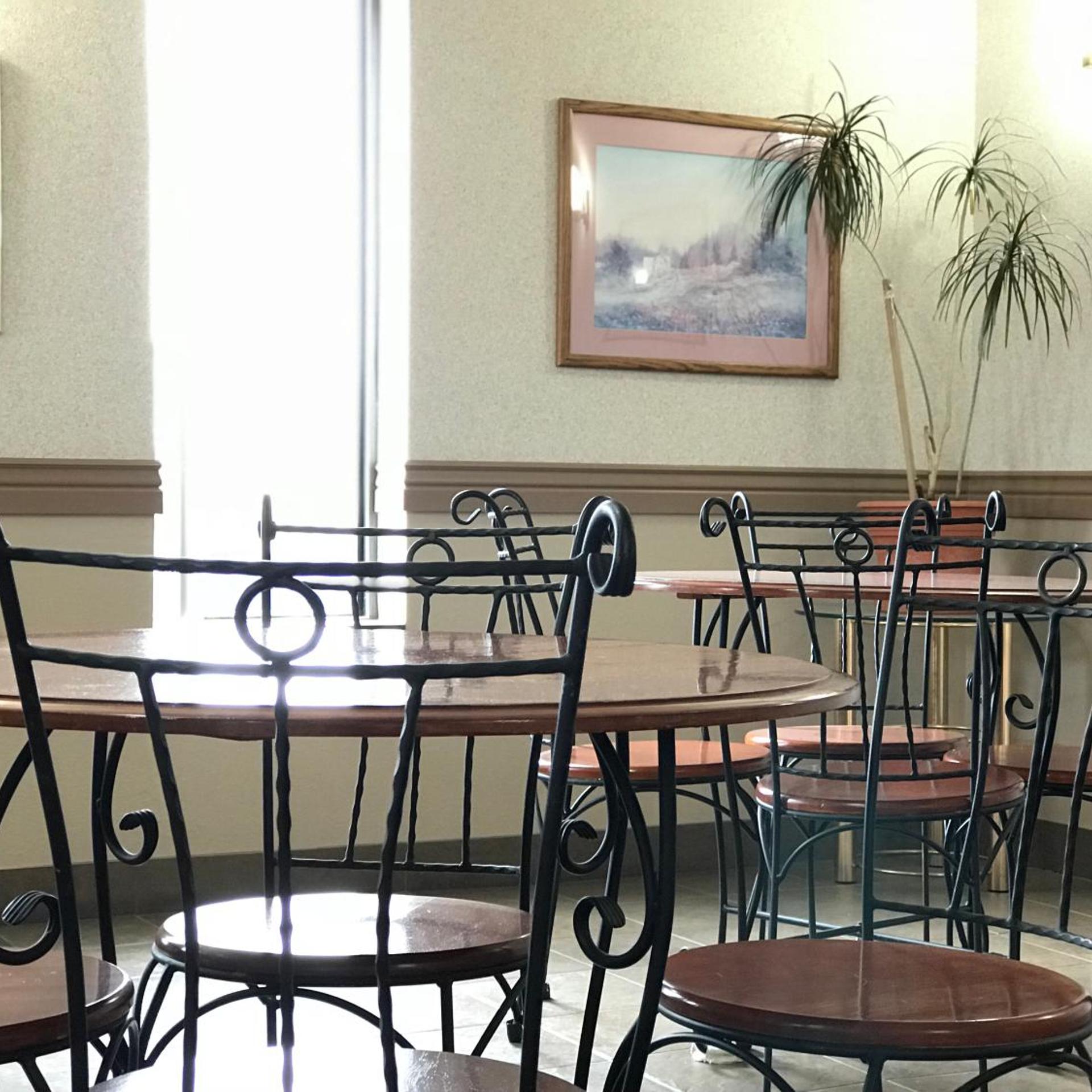 Americas Best Value Inn Burlington 48/62