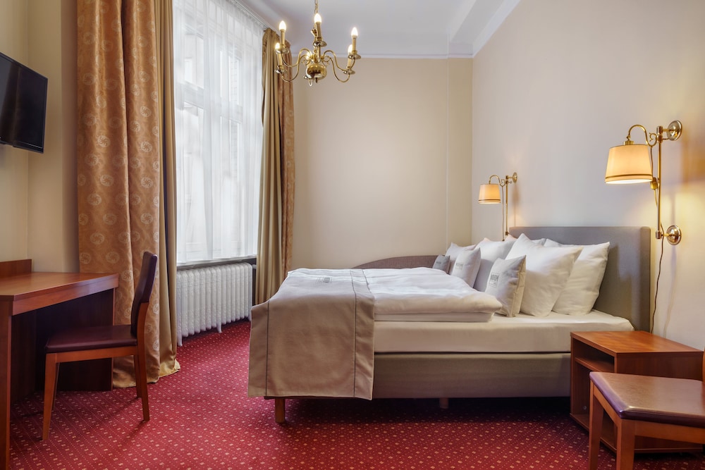 Hotel Kronprinz Hamburg 20/77