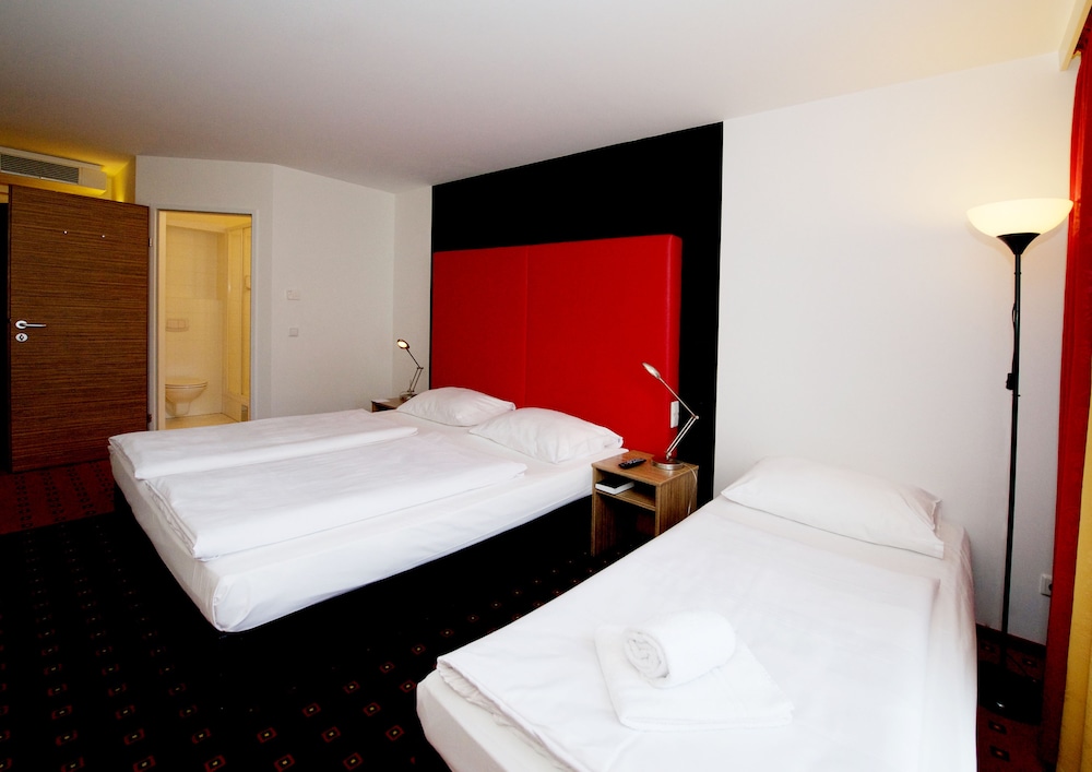 Senator Hotel Vienna 26/50