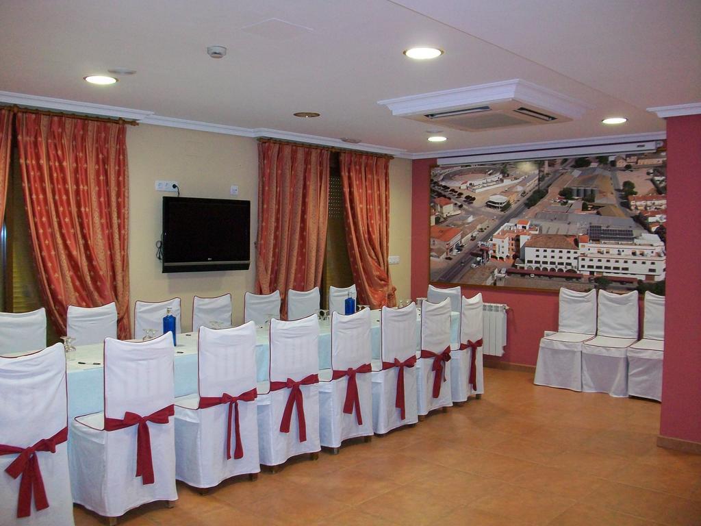 Hotel Flor de la Mancha 21/26