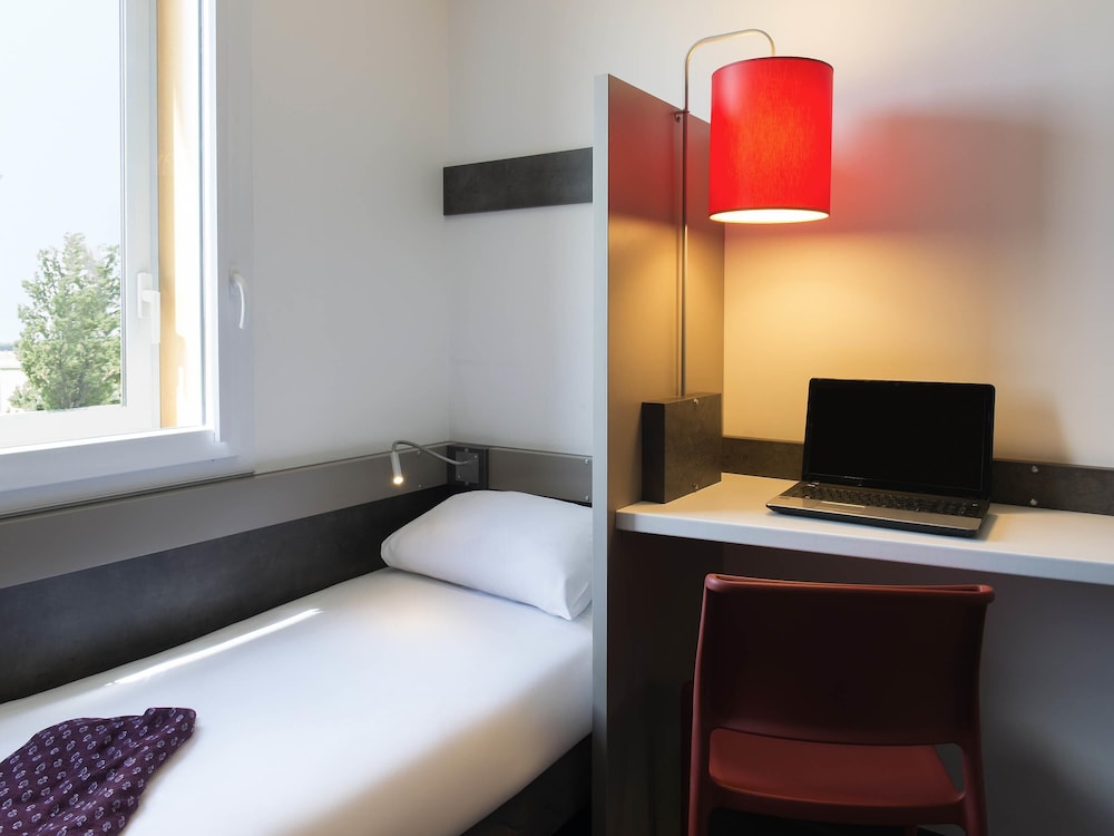 Ibis Budget Aeroport Lyon Saint Exupery 38/51