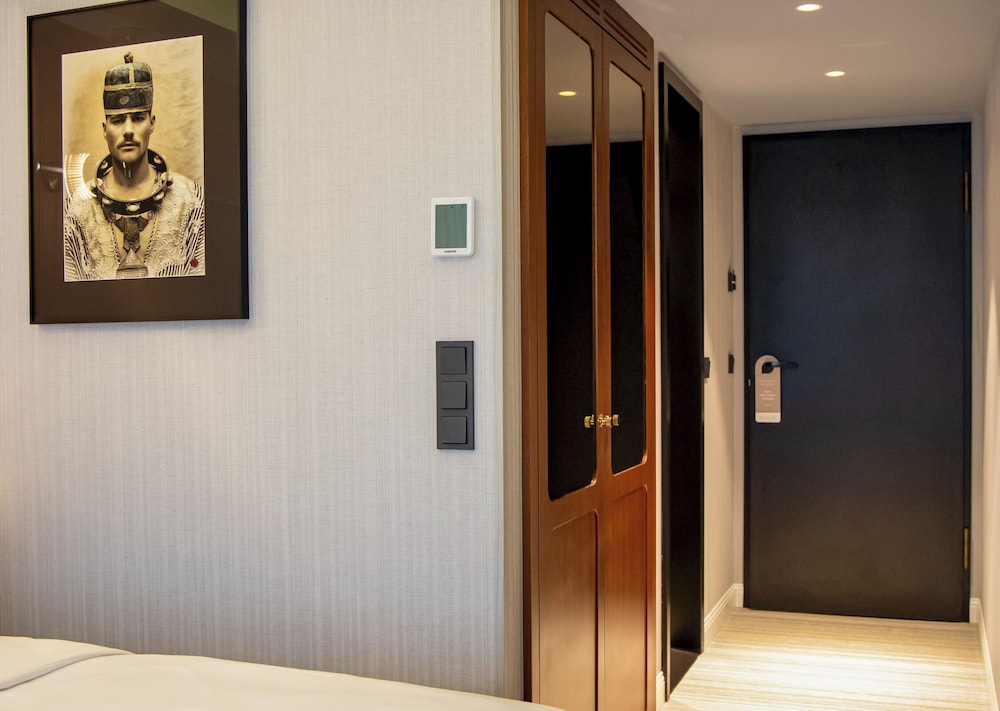 MUZE Hotel Dusseldorf - Handwritten Collection 24/49