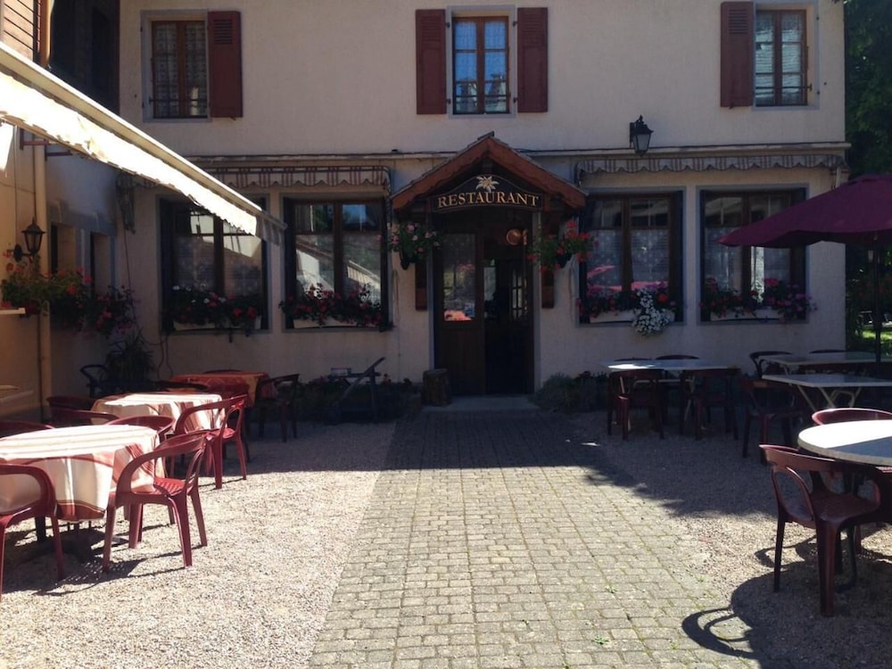 Hotel Les Touristes 32/35