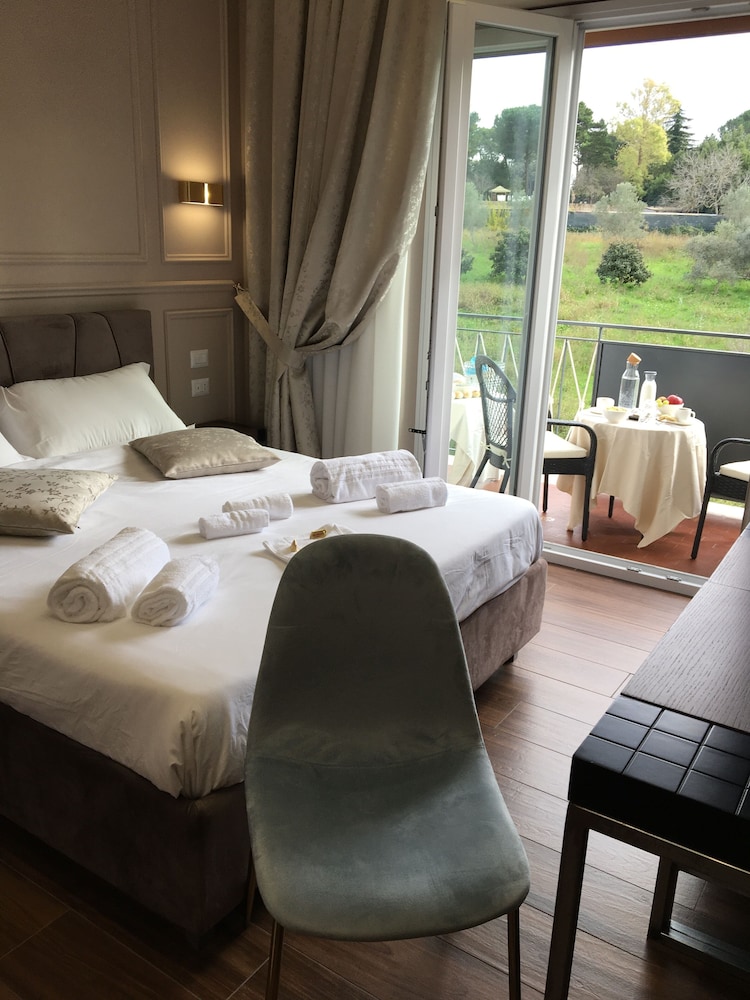 Unicum Roma Suites 6/50